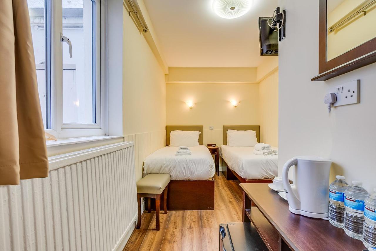 Astoria Hotel Лондон Екстер'єр фото