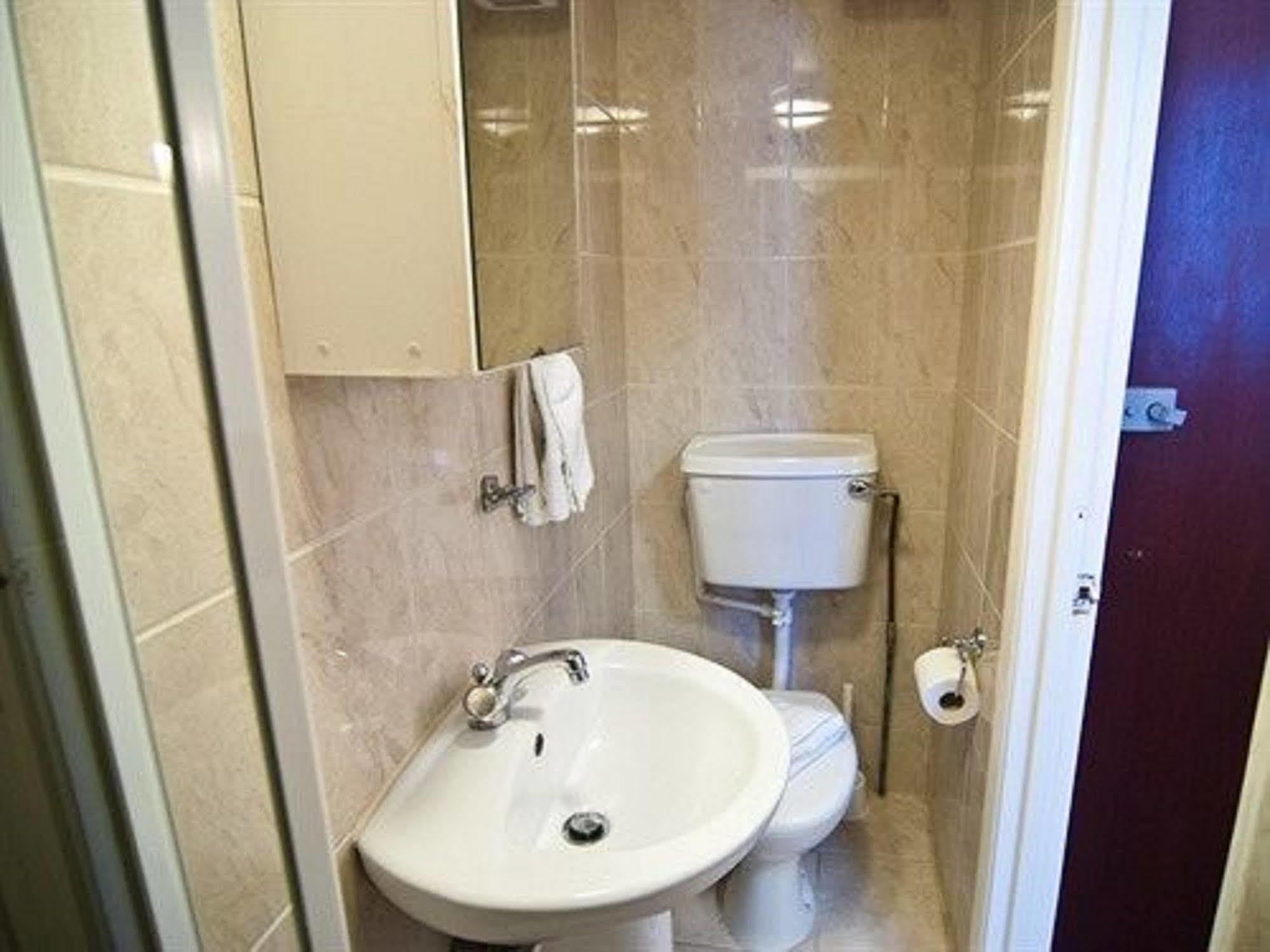 Astoria Hotel Лондон Екстер'єр фото